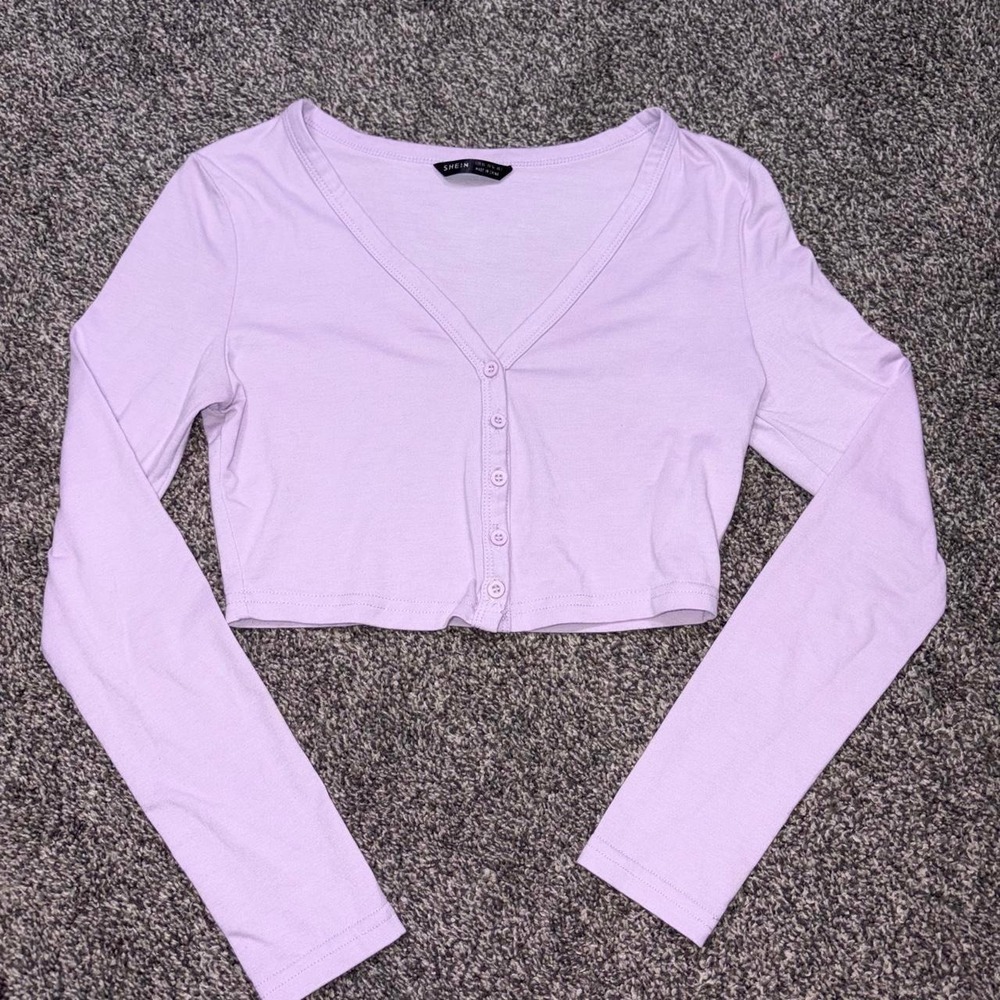 SHEIN light purple cropped long sleeve button up top in XS